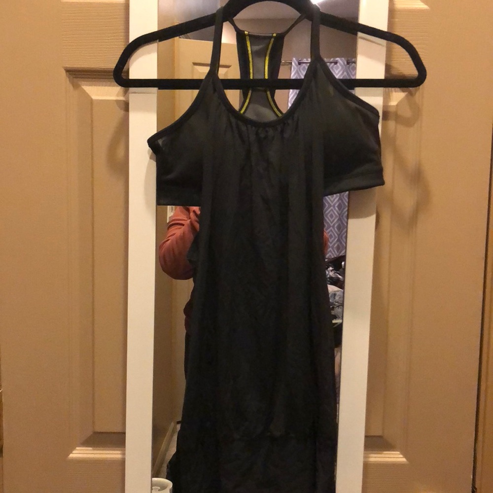 Black lululemon tank